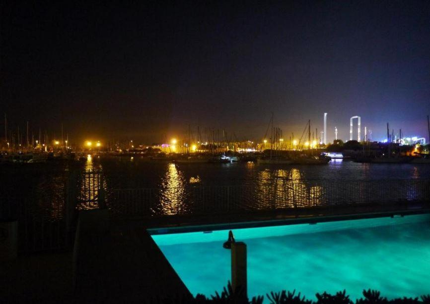 Appartement Vue Exceptionnelle Sur La Mer, Piscine, Parking Prive - Sur L'Ile Des Pecheurs Agde Esterno foto